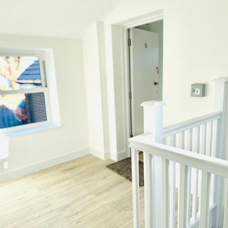 Dover Luxury Apartments, Near Ferry Екстер'єр фото