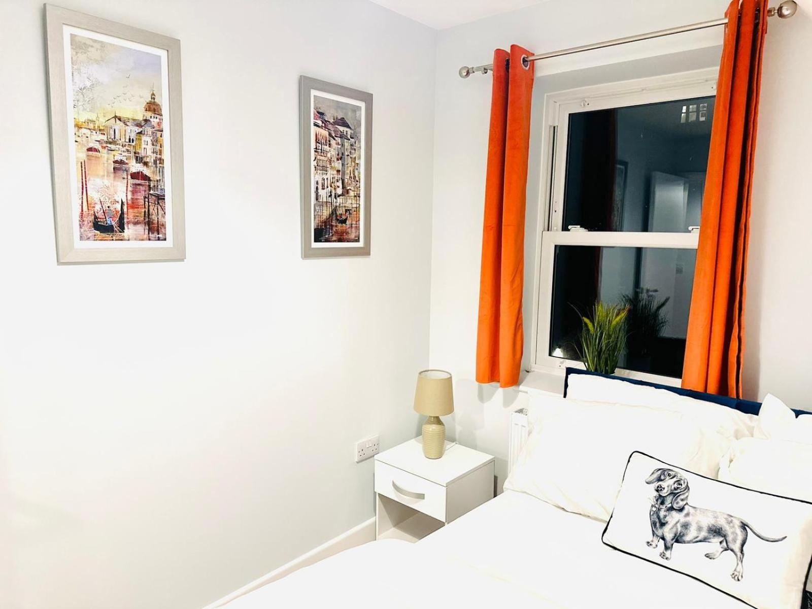Dover Luxury Apartments, Near Ferry Екстер'єр фото