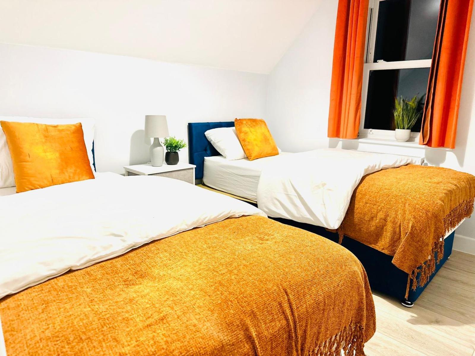Dover Luxury Apartments, Near Ferry Екстер'єр фото